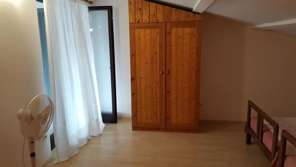 Bed & Breakfast Banjole 0*,